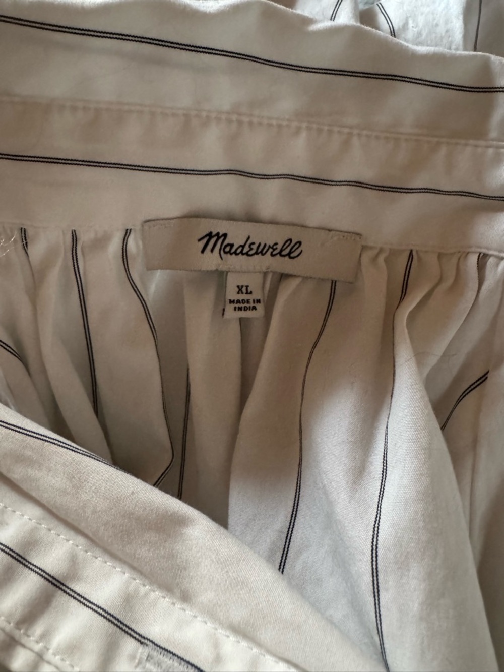 Madewell Shirred Bubble-Sleeve Button-Up Shirt - Picture 6 of 8